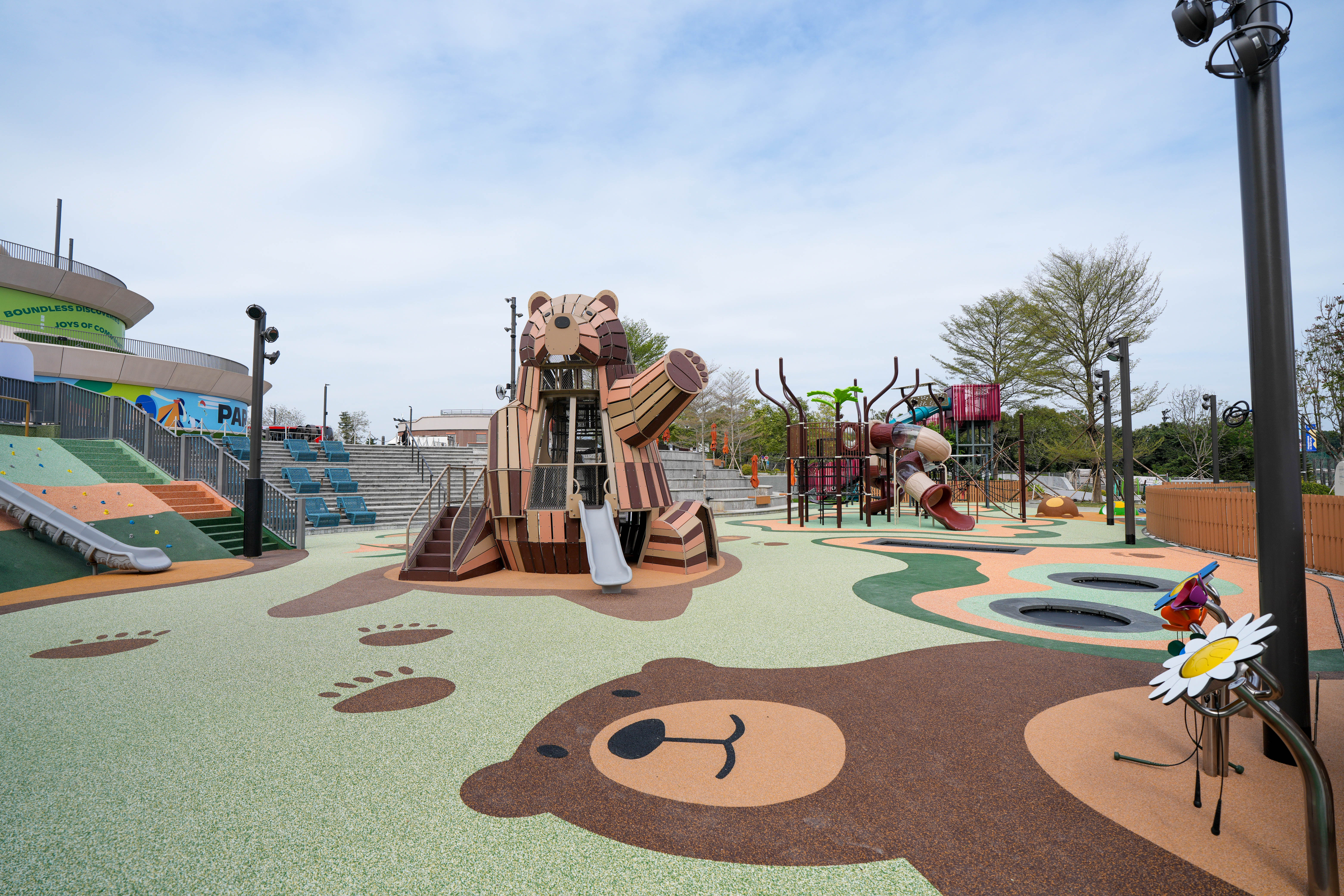 新地「西沙GO PARK」即將開幕。方力申主理的「香港游泳學校」為學校首個專屬室內泳池進駐